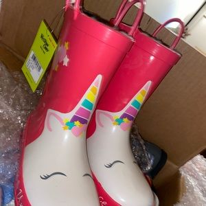 Brand new girls rain boots size 11/12